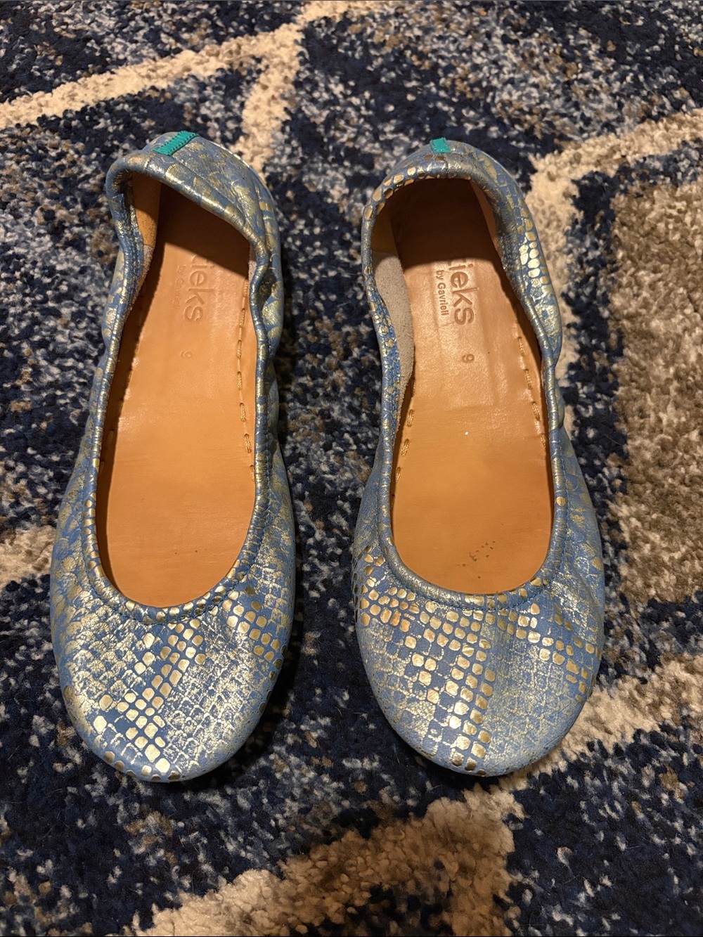 Paradise Blue Tieks size 9